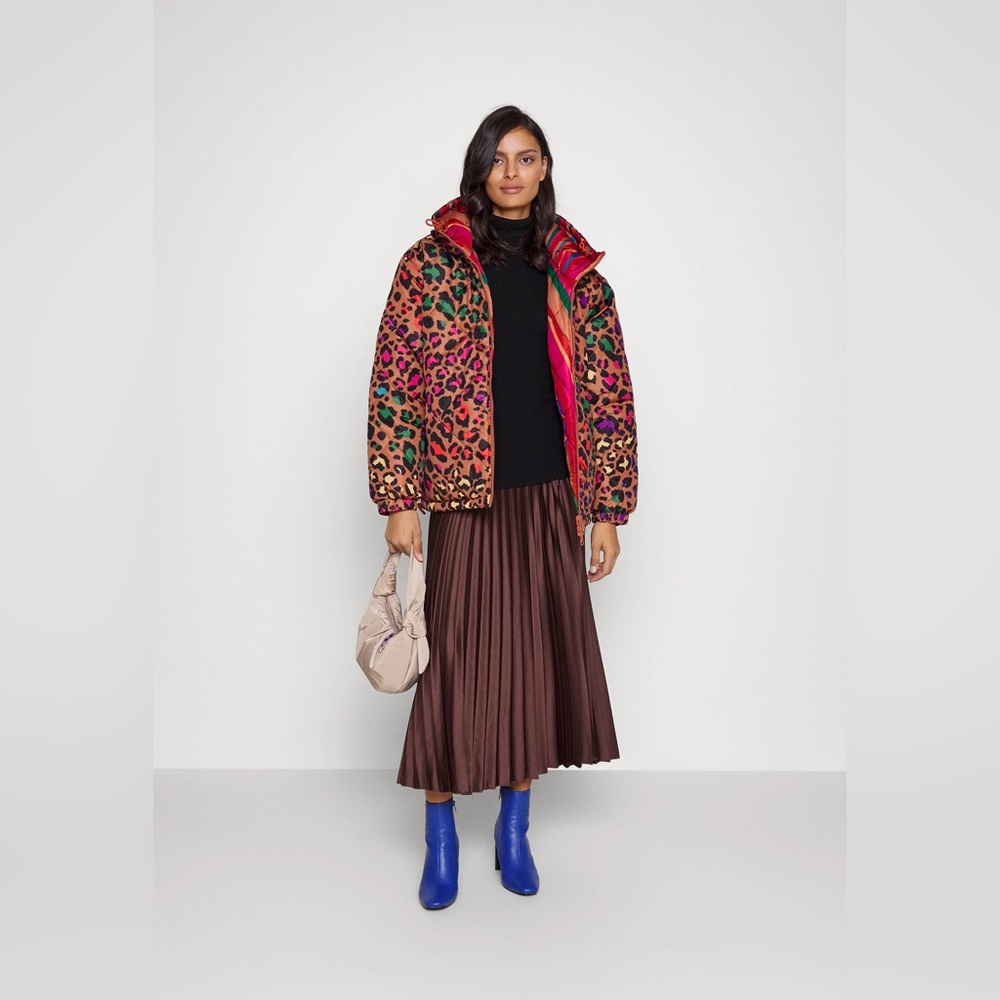 FARM Rio Lisa Reversible Puffer Jacket - Picture 2 of 15